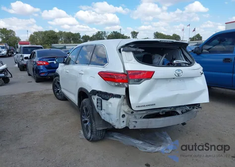 2019 Toyota Highlander Le z USA, uszkodzony, nr VIN 5TDZARFH9KS045511